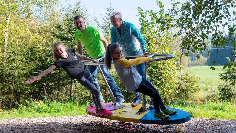 Xundw&auml;rts-Parcours - Die Bewegungsfreude im Motorikpark(r), &copy; FotoFreitag
