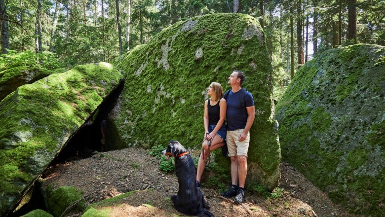 Felsformation Steinerne Stube, &copy; TDW Gro&szlig;sch&ouml;nau/c Dietmar Schewig