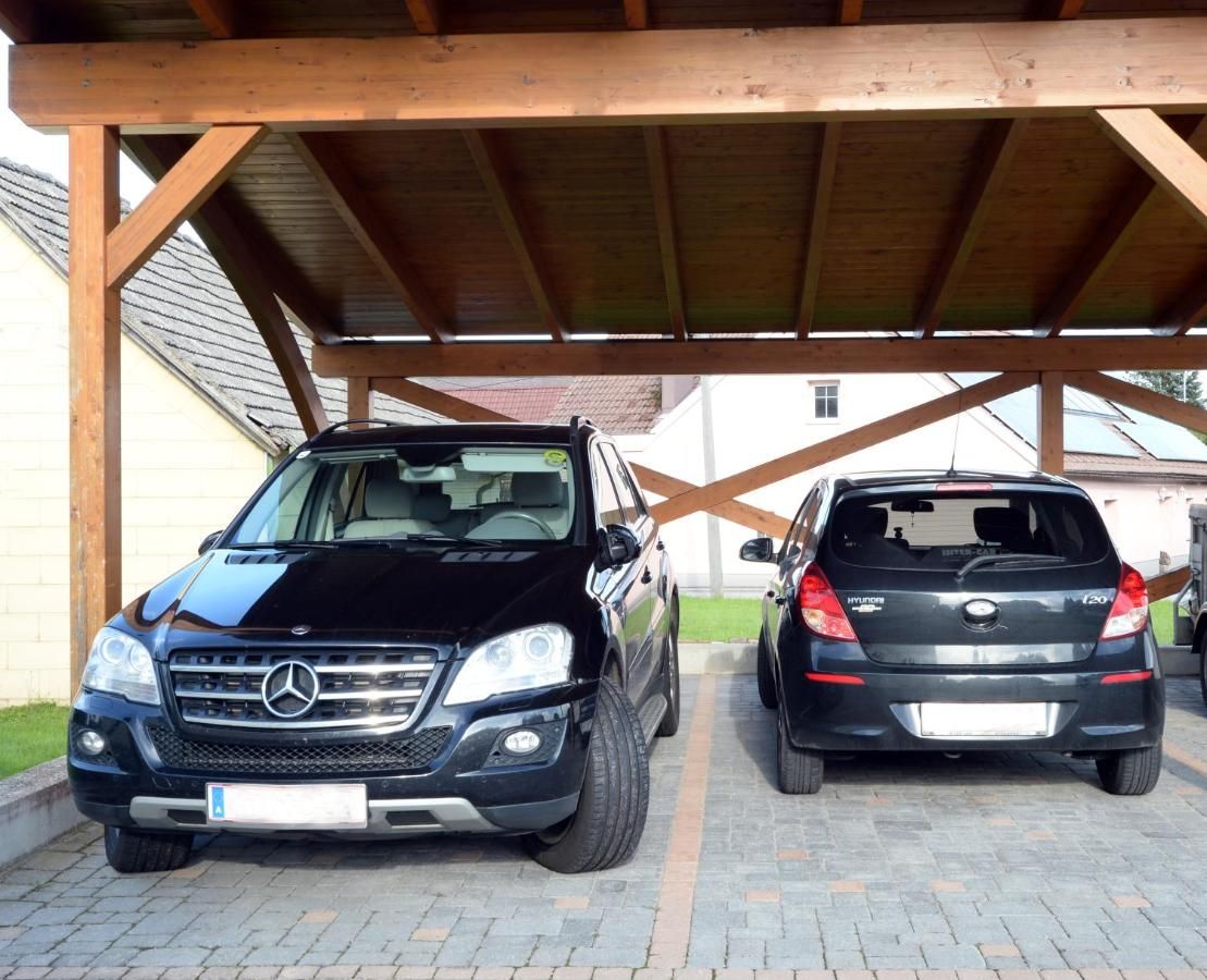 Autoabstellplatz App. und Fewo