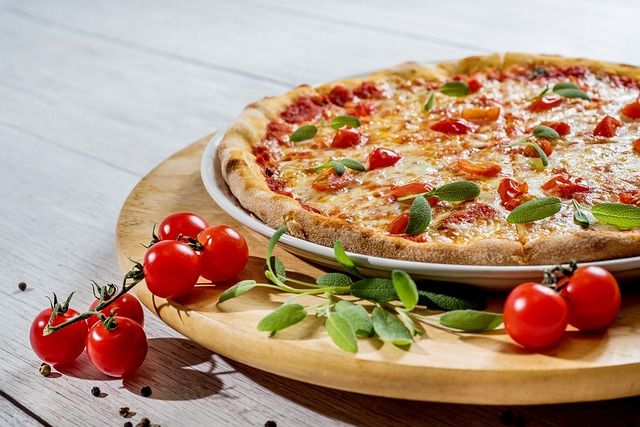 pizza-3010062_640