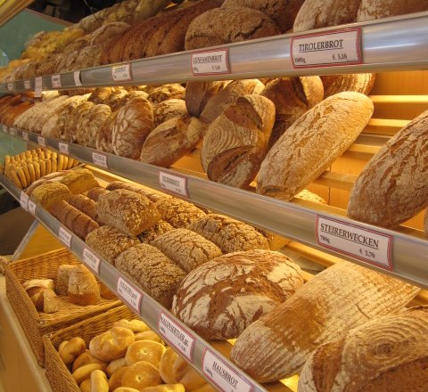 Brotvitrine, &copy; Brotvitrine, &copy; B&auml;ckerei-Konditorei Pilz, Katrin Pilz