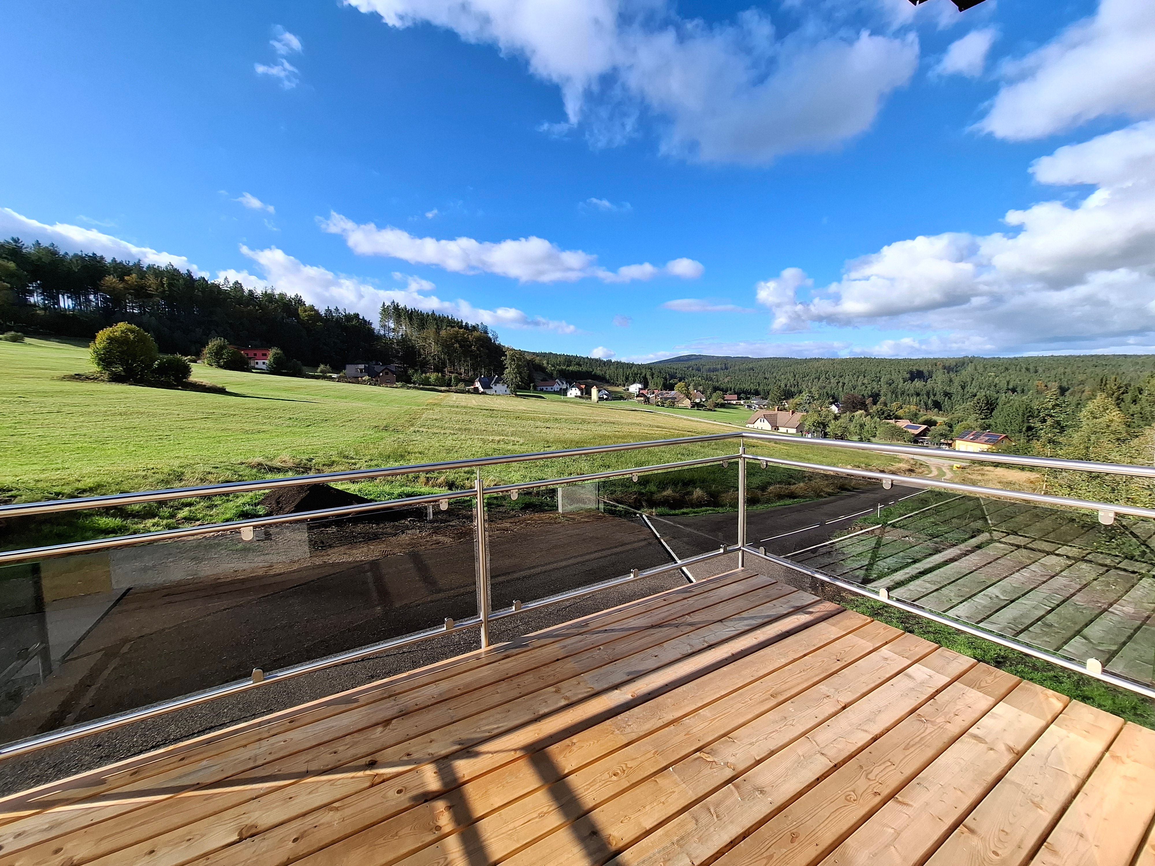 Unverbauter Fernblick von der Terrasse
