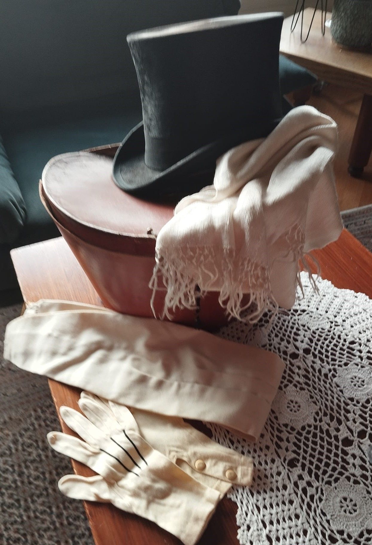 Hut und Handschuh Christl Grubauer_ verkleinert
