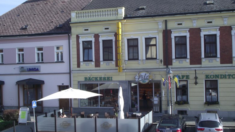 Frontansicht, &copy; Frontansicht, &copy; B&auml;ckerei-Konditorei Pilz, Katrin Pilz