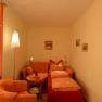 Appartement zweites Zimmer - ein Bett, &copy; Regina Petric