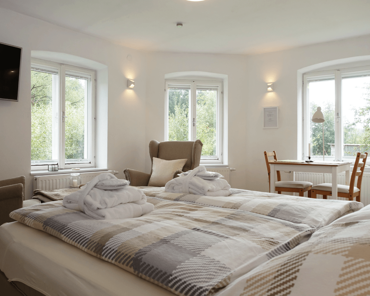 Ausblick vom Bett der Grünen Wiese Gäste-Minibungalow