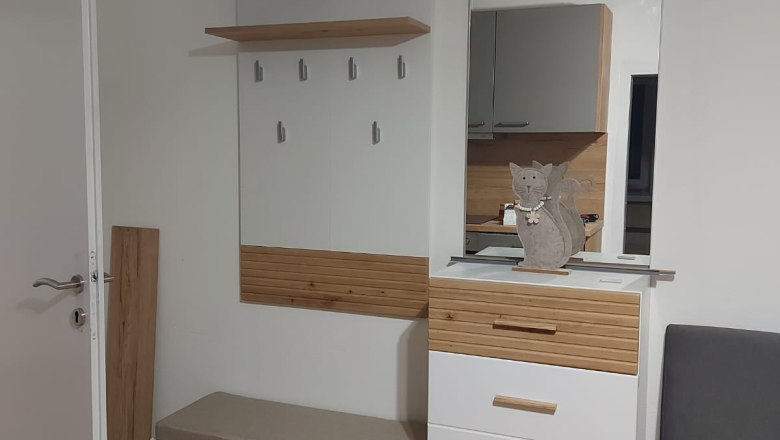 Garderobe, © Lisa Halmenschlager