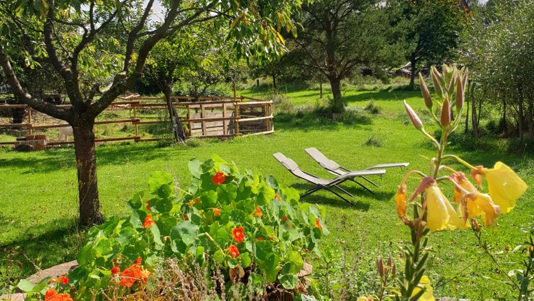 Garten, &copy; Die Alm in Sch&ouml;llb&uuml;chl, Stefanie Reisenberger