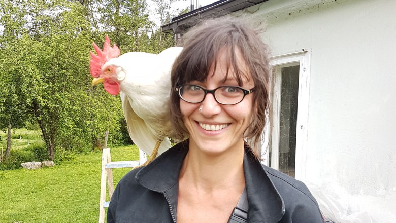 Steffi & Leghuhn Erna aus der Box bei der Tierischen Erlebnisstunde, &copy; Ederm&uuml;hle